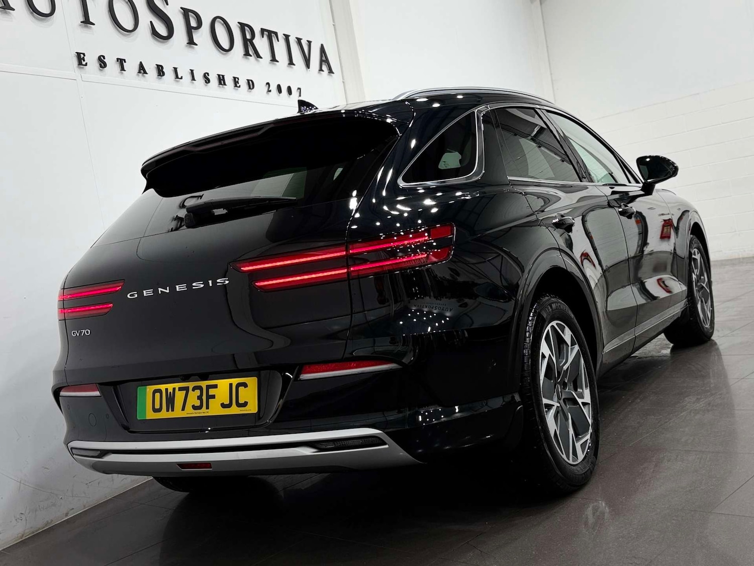 Used Genesis GV70 2023 for sale - 77833861: Photo 28