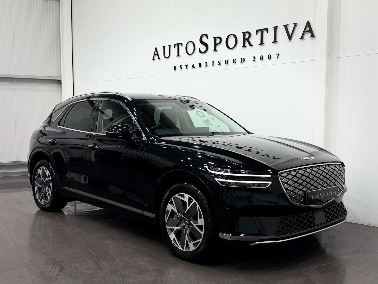 Used Genesis GV70 2023 for sale - 77833861: Photo 8