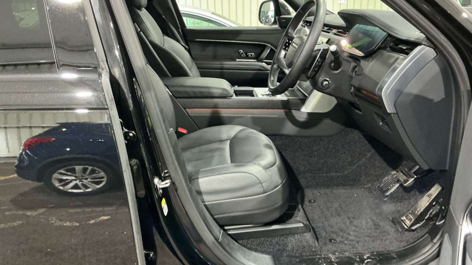 Used Land Rover Range Rover 2024 for sale - 77765732: Photo 3