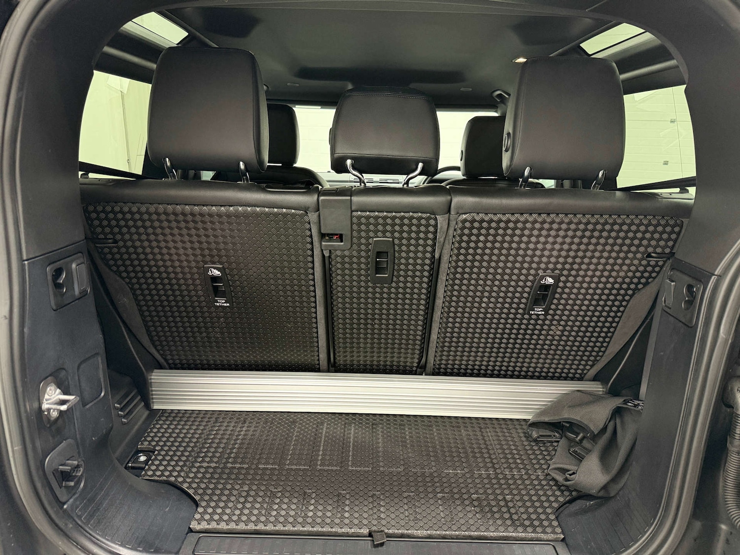 Used Land Rover Defender 2021 for sale - 77022403: Photo 28