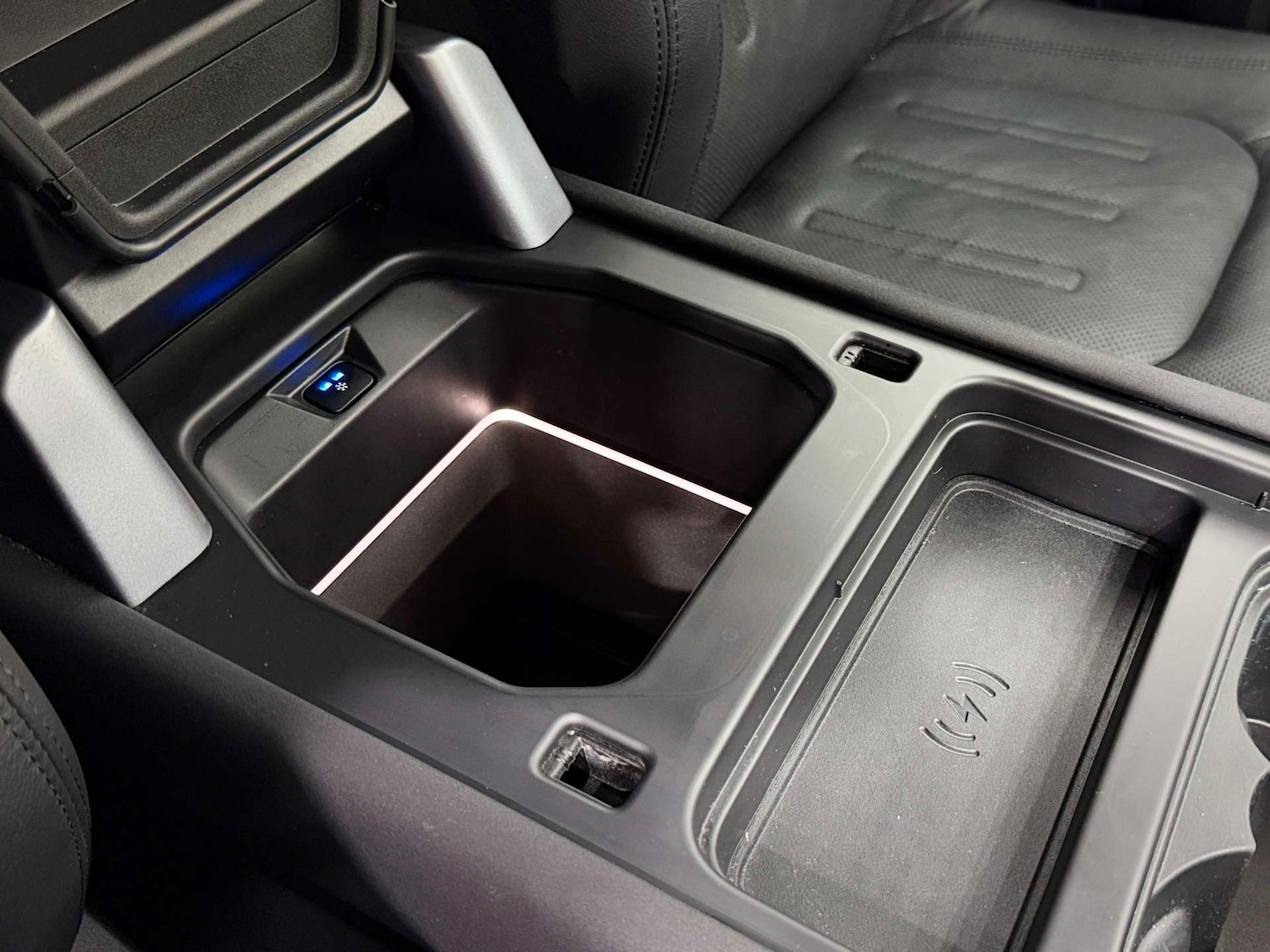 Used Land Rover Defender 2021 for sale - 77022403: Photo 44