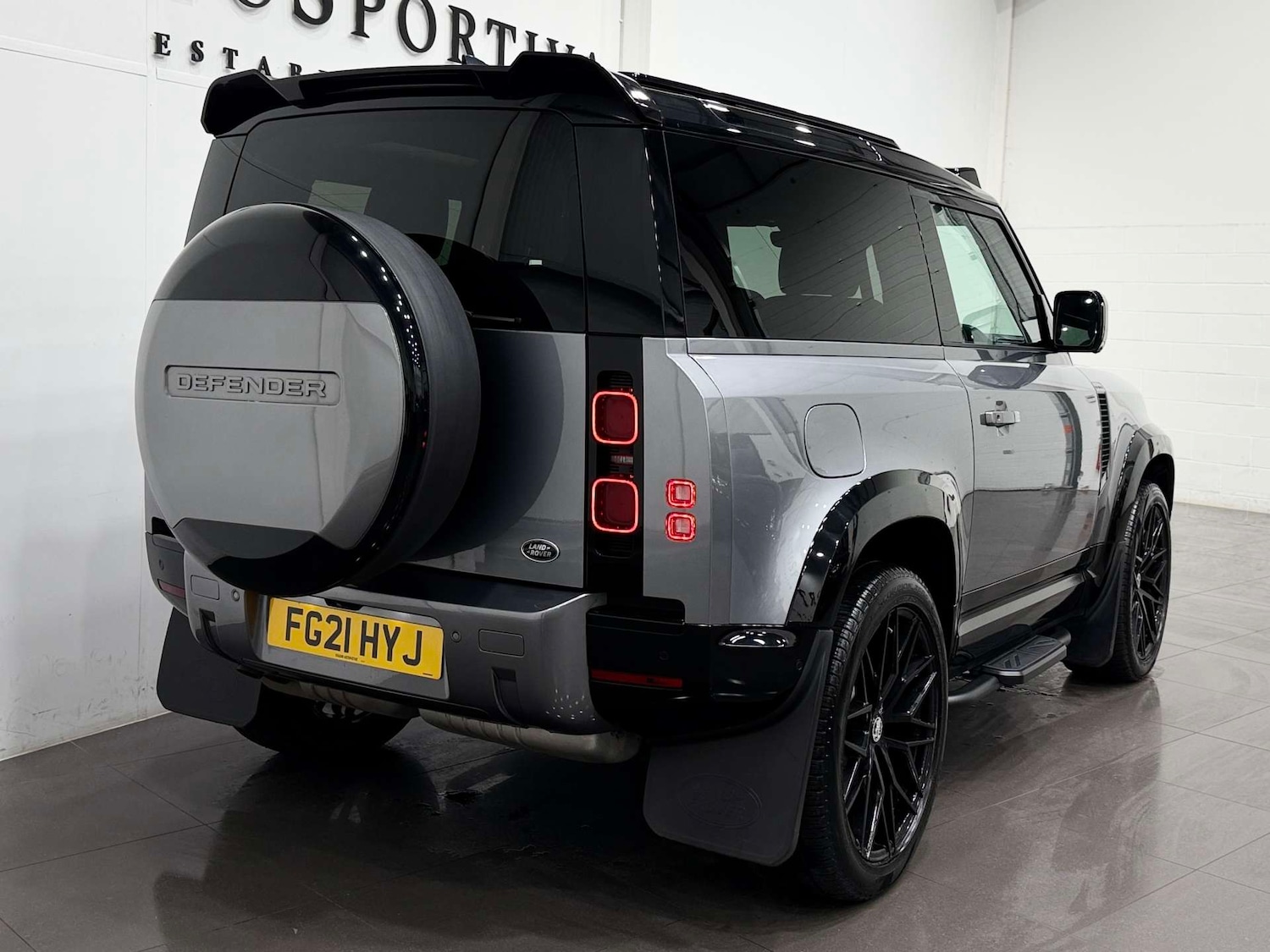 Used Land Rover Defender 2021 for sale - 77022403: Photo 6