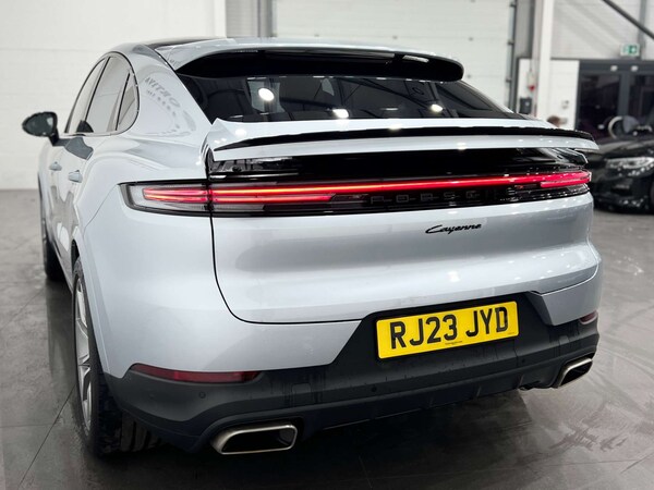 Used Porsche Cayenne 2023 for sale - 76220593: Photo 13