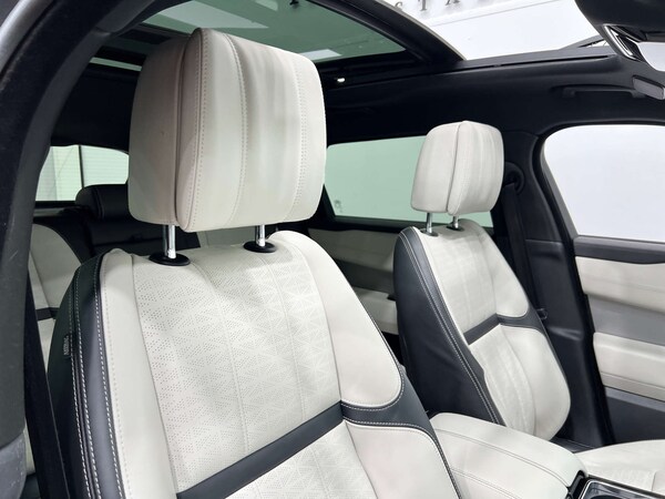 Used Land Rover Range Rover Velar 2021 for sale - 76277639: Photo 33