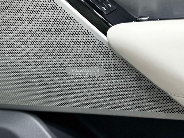 Used Land Rover Range Rover Velar 2021 for sale - 76277639: Photo 38