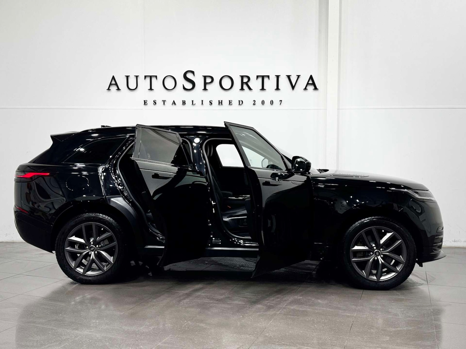 Used Land Rover Range Rover Velar 2024 for sale - 78000714: Photo 13