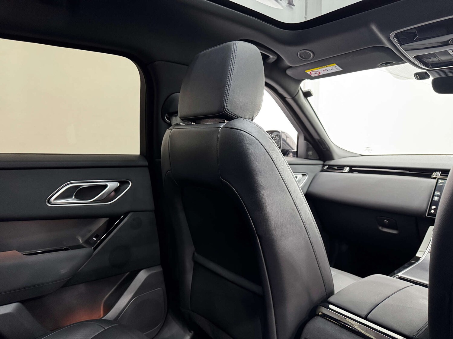 Used Land Rover Range Rover Velar 2024 for sale - 78000714: Photo 17