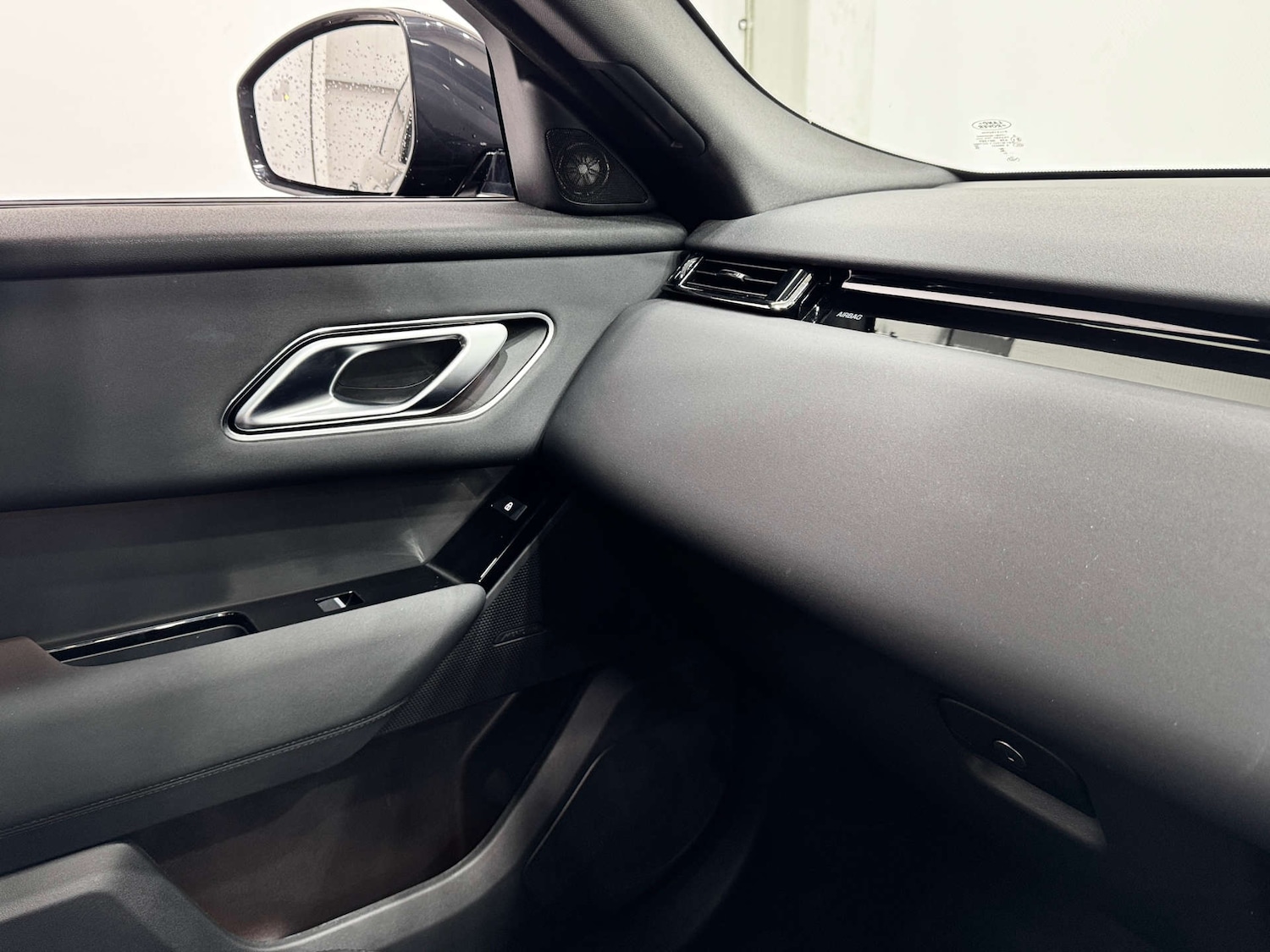 Used Land Rover Range Rover Velar 2024 for sale - 78000714: Photo 30