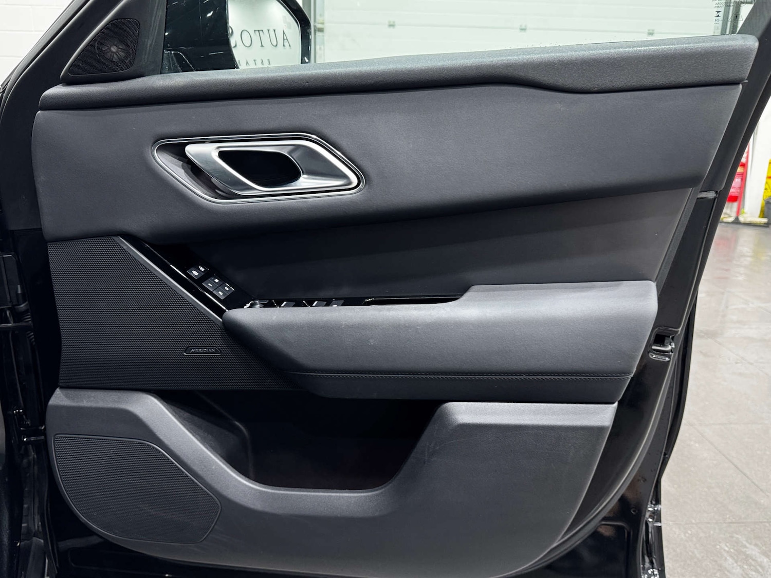 Used Land Rover Range Rover Velar 2024 for sale - 78000714: Photo 31