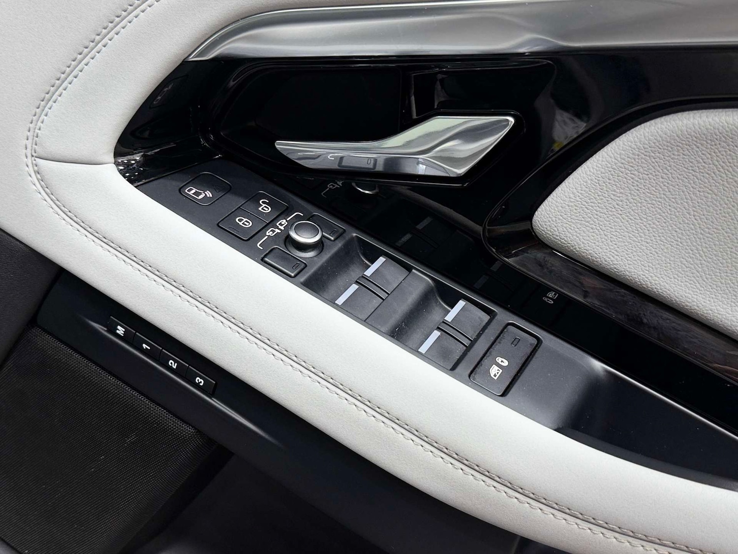 Used Land Rover Range Rover Evoque 2019 for sale - 78179613: Photo 36