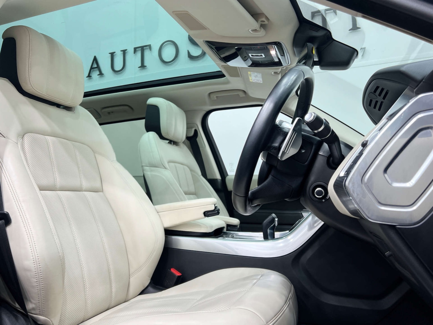 Used Land Rover Range Rover Sport 2021 for sale - 77249266: Photo 2