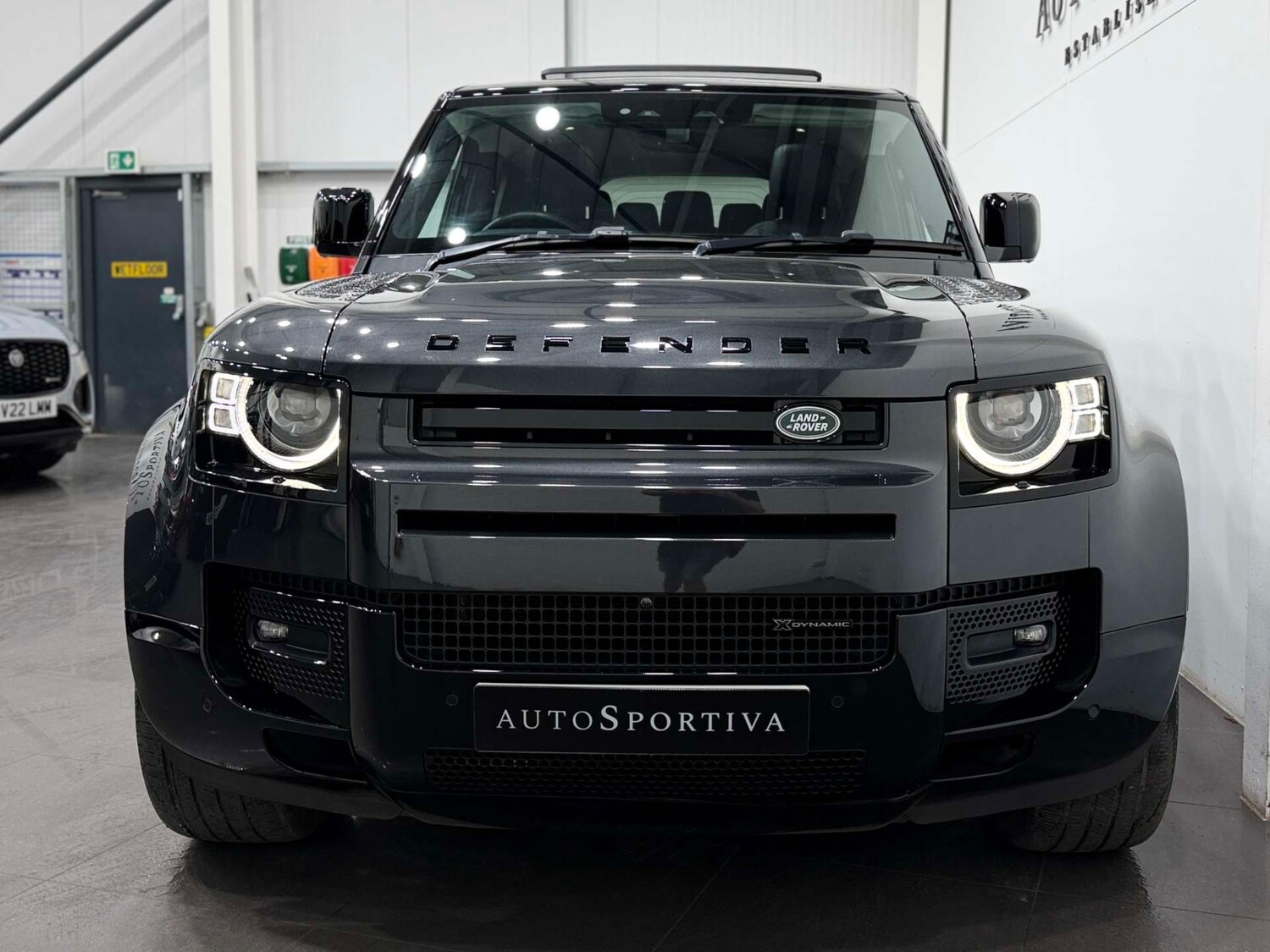 Used Land Rover Defender 2023 for sale - 77937236: Photo 9