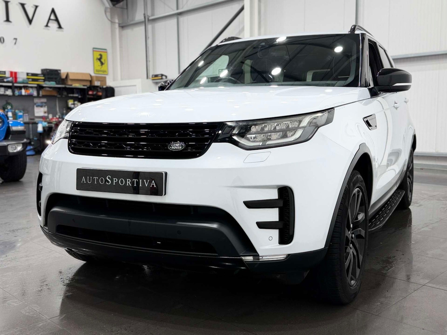 Used Land Rover Discovery 2017 for sale - 77025228: Photo 11