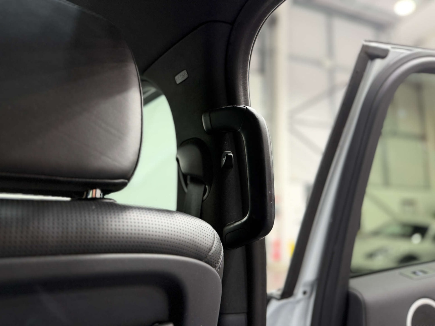 Used Land Rover Discovery 2017 for sale - 77025228: Photo 22