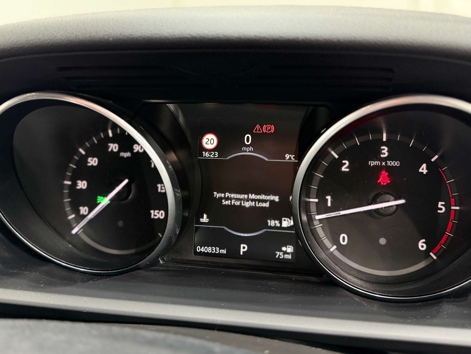 Used Land Rover Discovery 2017 for sale - 77025228: Photo 23