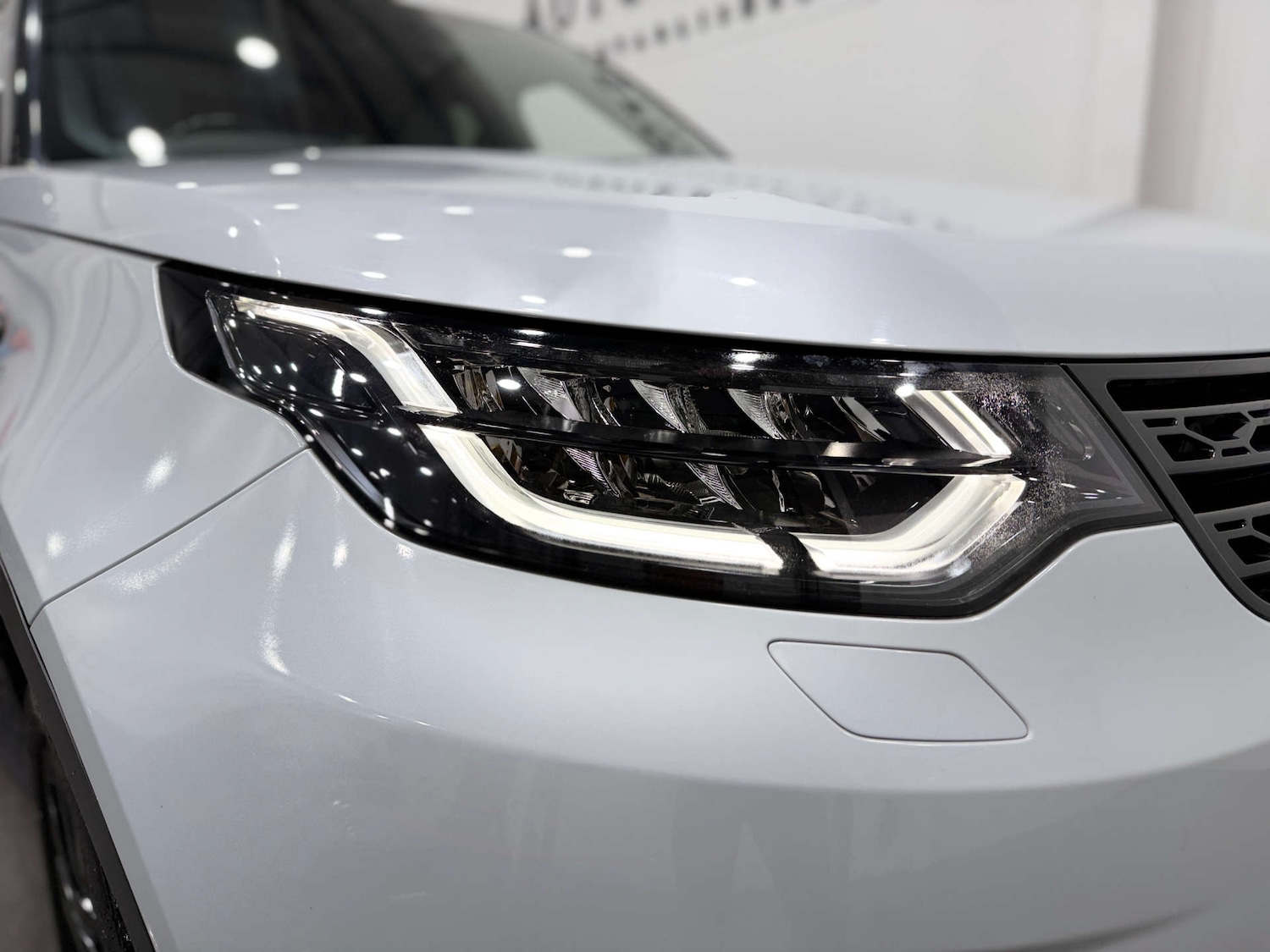 Used Land Rover Discovery 2017 for sale - 77025228: Photo 45