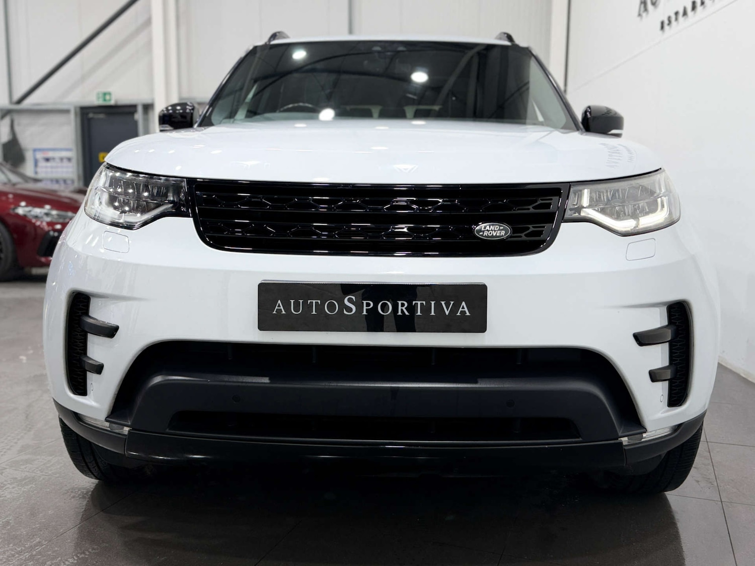 Used Land Rover Discovery 2017 for sale - 77025228: Photo 8