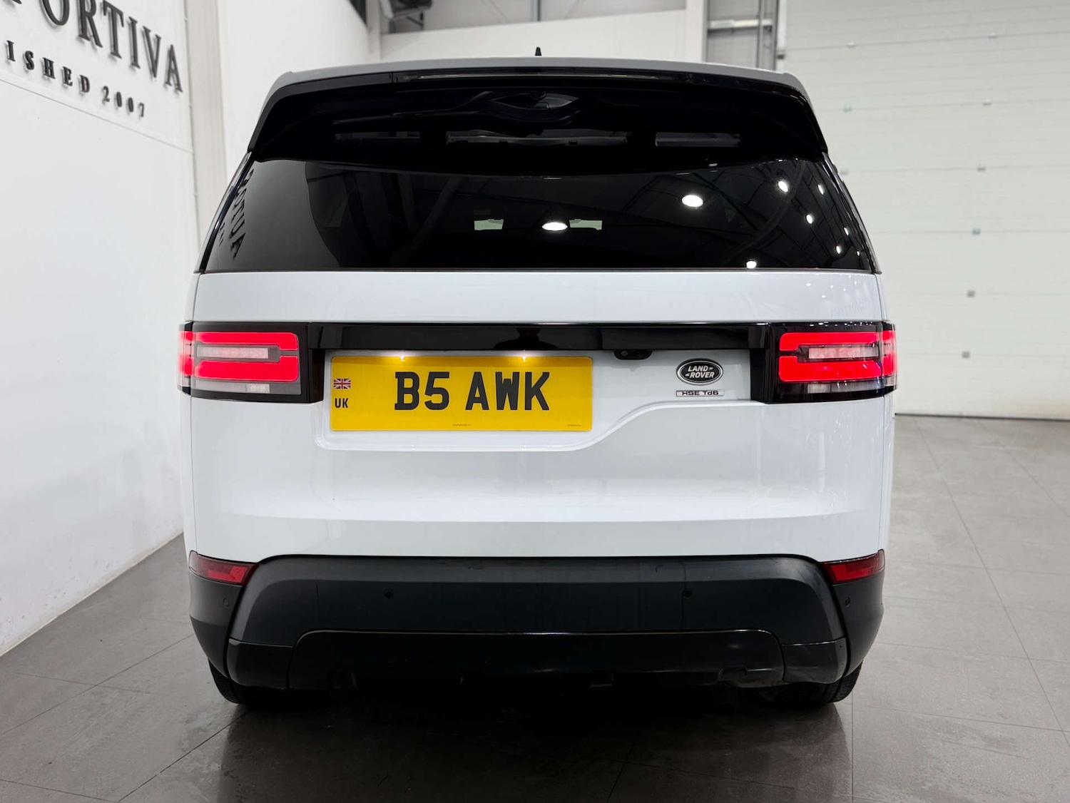 Used Land Rover Discovery 2017 for sale - 77025228: Photo 9