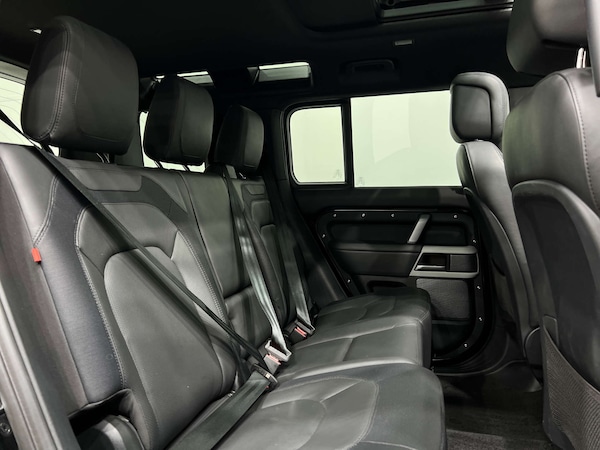 Used Land Rover Defender 2024 for sale - 76064556: Photo 15