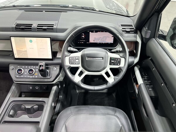 Used Land Rover Defender 2024 for sale - 76064556: Photo 22