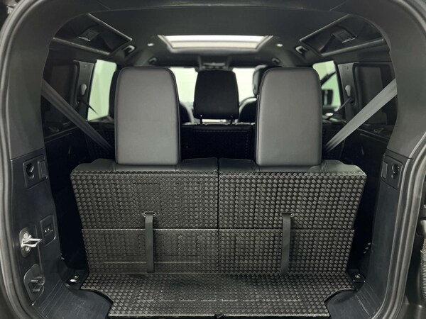 Used Land Rover Defender 2024 for sale - 76064556: Photo 30