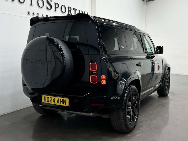 Used Land Rover Defender 2024 for sale - 76064556: Photo 5