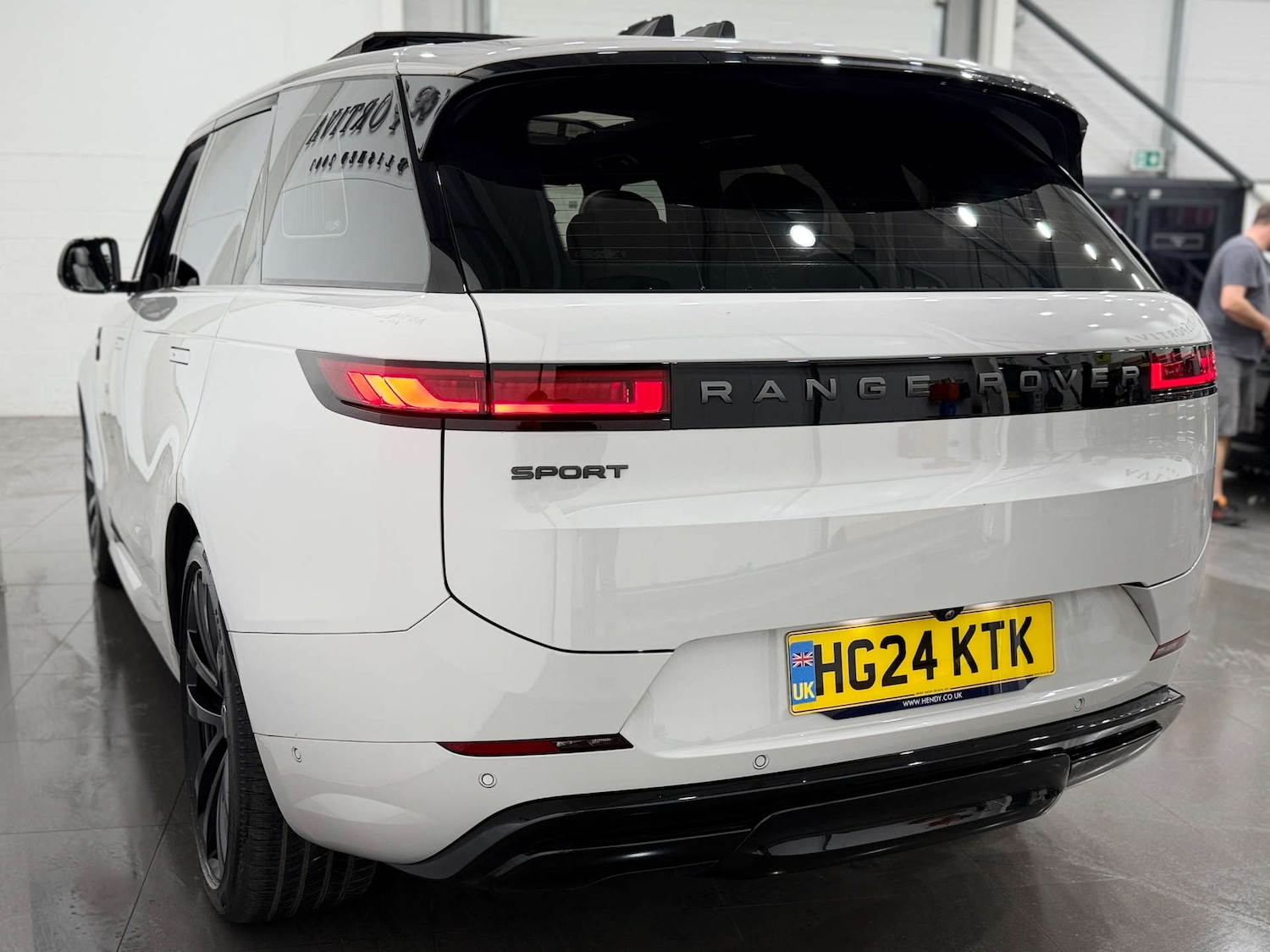 Used Land Rover Range Rover Sport 2024 for sale - 77833936: Photo 11