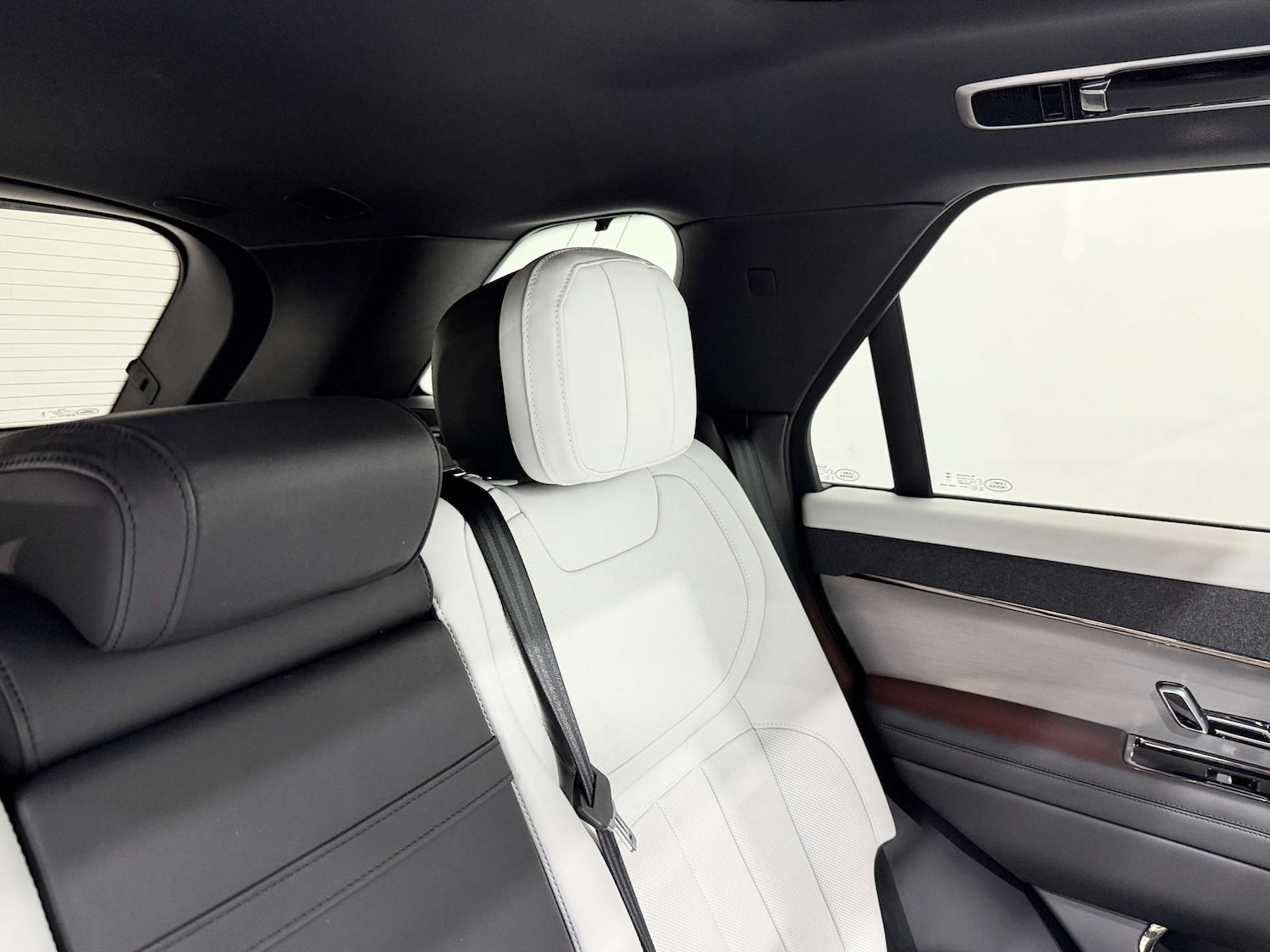 Used Land Rover Range Rover Sport 2024 for sale - 77833936: Photo 17