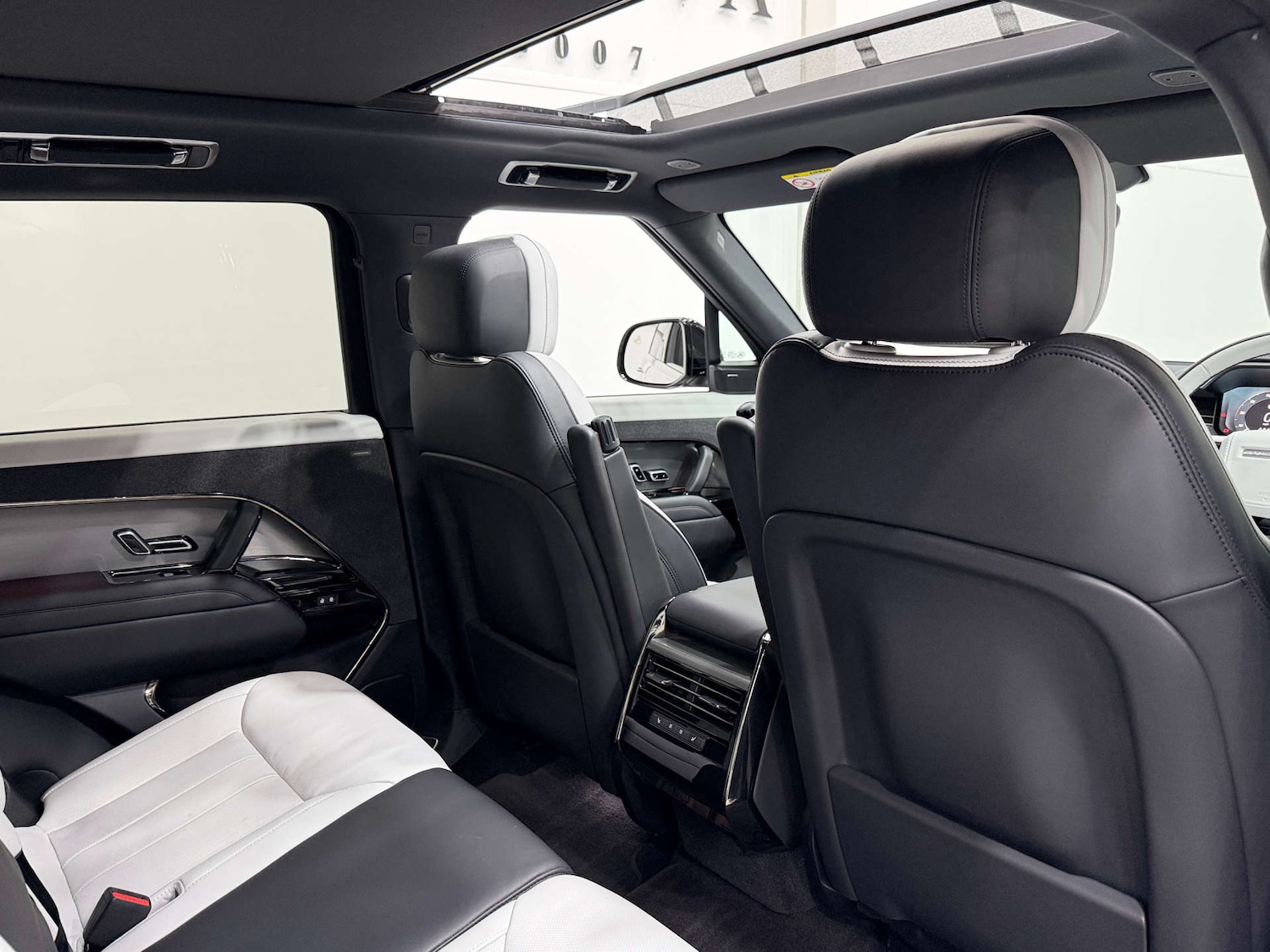 Used Land Rover Range Rover Sport 2024 for sale - 77833936: Photo 18