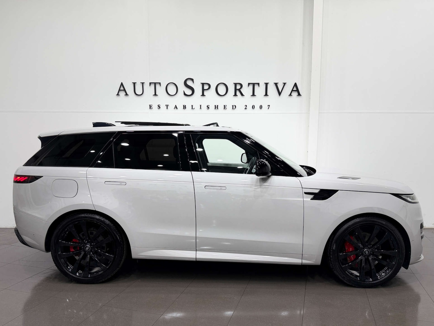 Used Land Rover Range Rover Sport 2024 for sale - 77833936: Photo 7