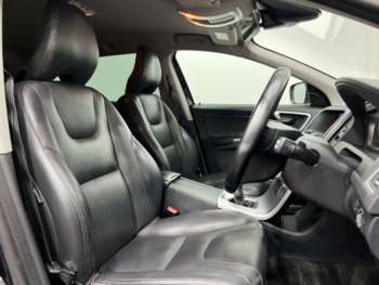 Used Volvo XC60 2017 for sale - 74870859: Photo