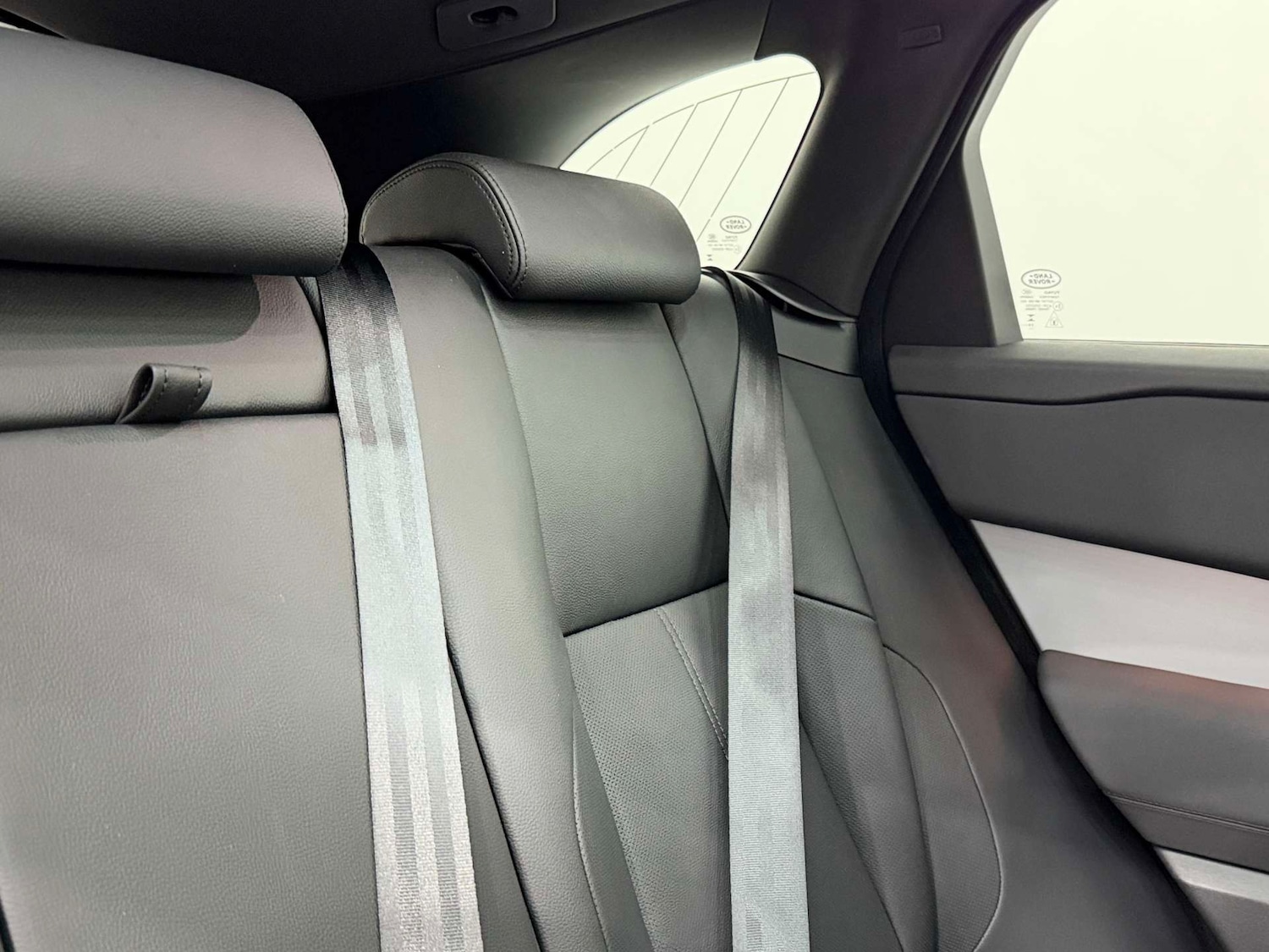 Used Land Rover Range Rover Velar 2025 for sale - 77083283: Photo 17