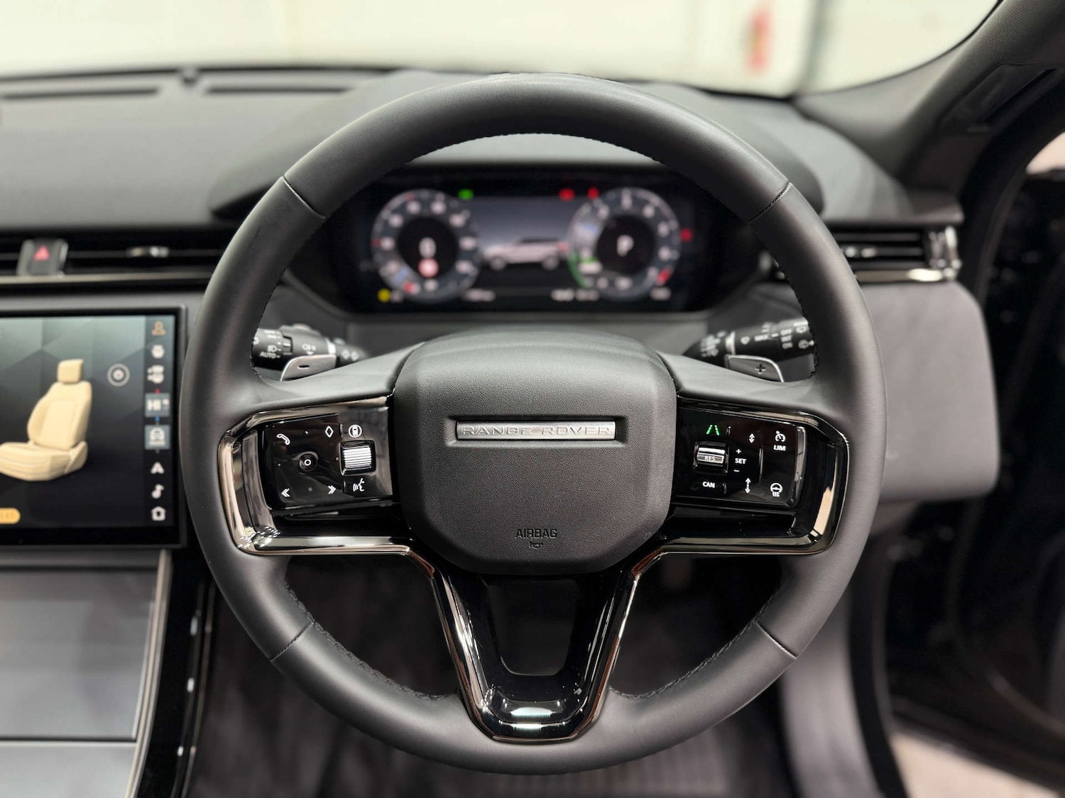 Used Land Rover Range Rover Velar 2025 for sale - 77083283: Photo 24