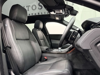 Used Land Rover Range Rover Velar 2025 for sale - 77083283: Photo