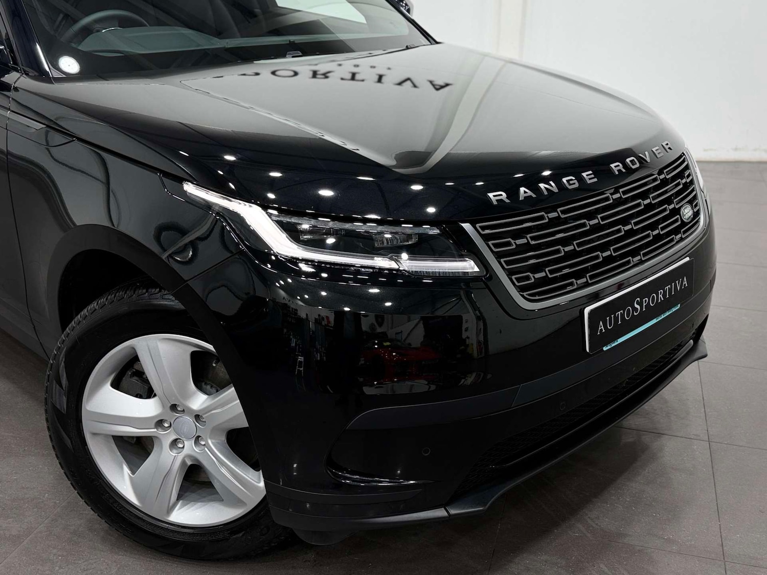 Used Land Rover Range Rover Velar 2025 for sale - 77083283: Photo 33