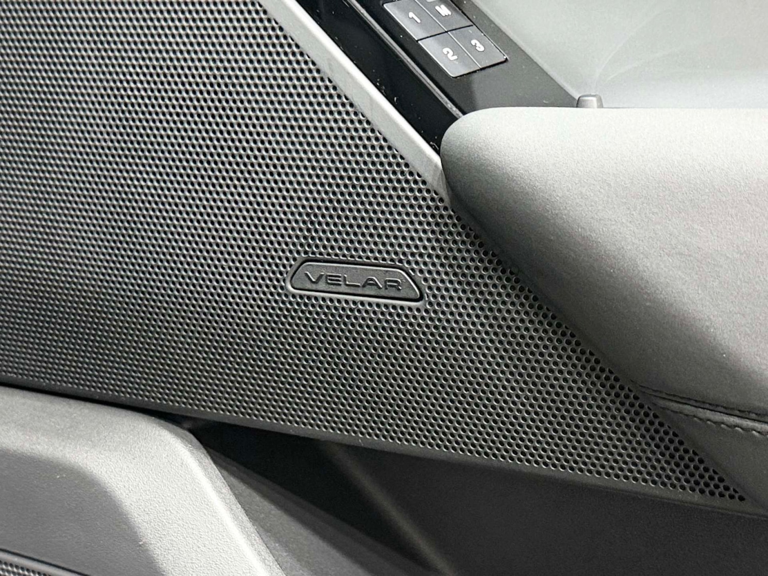 Used Land Rover Range Rover Velar 2025 for sale - 77083283: Photo 38