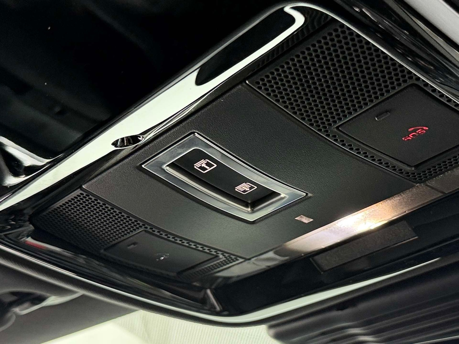 Used Land Rover Range Rover Velar 2025 for sale - 77083283: Photo 39