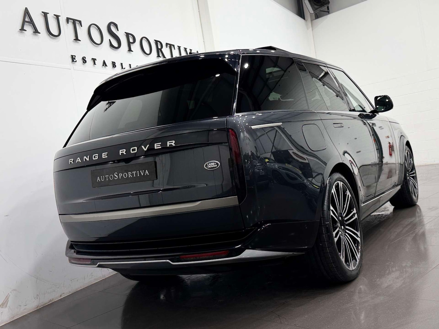 Used Land Rover Range Rover 2023 for sale - 76907734: Photo 28