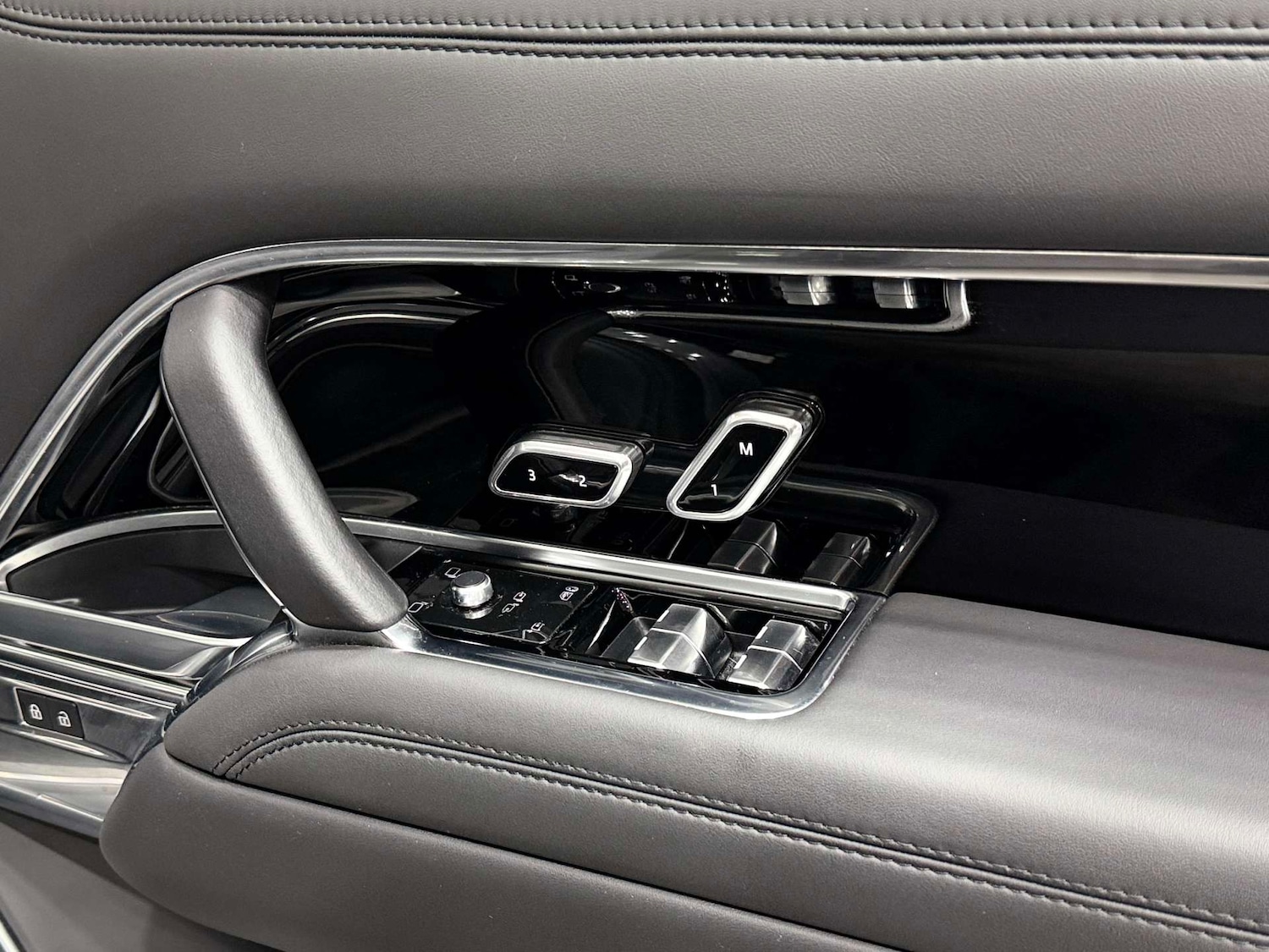 Used Land Rover Range Rover 2023 for sale - 76907734: Photo 40