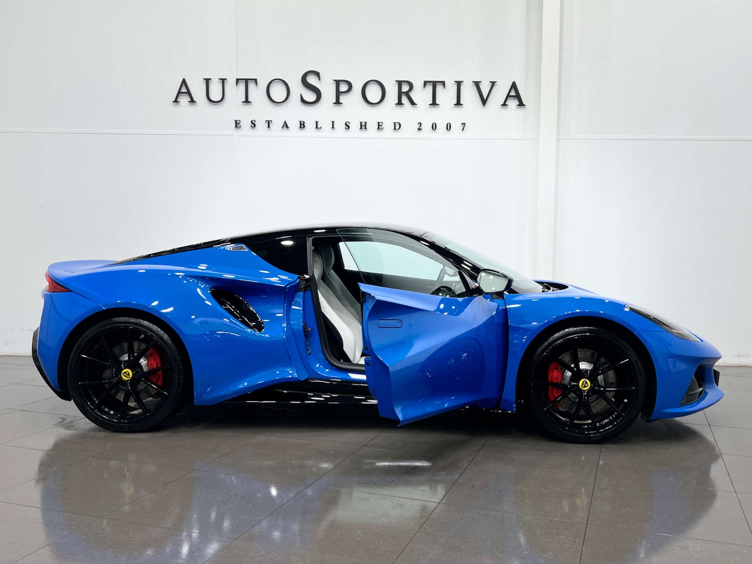 Used Lotus Emira 2024 for sale - 76600926: Photo 14