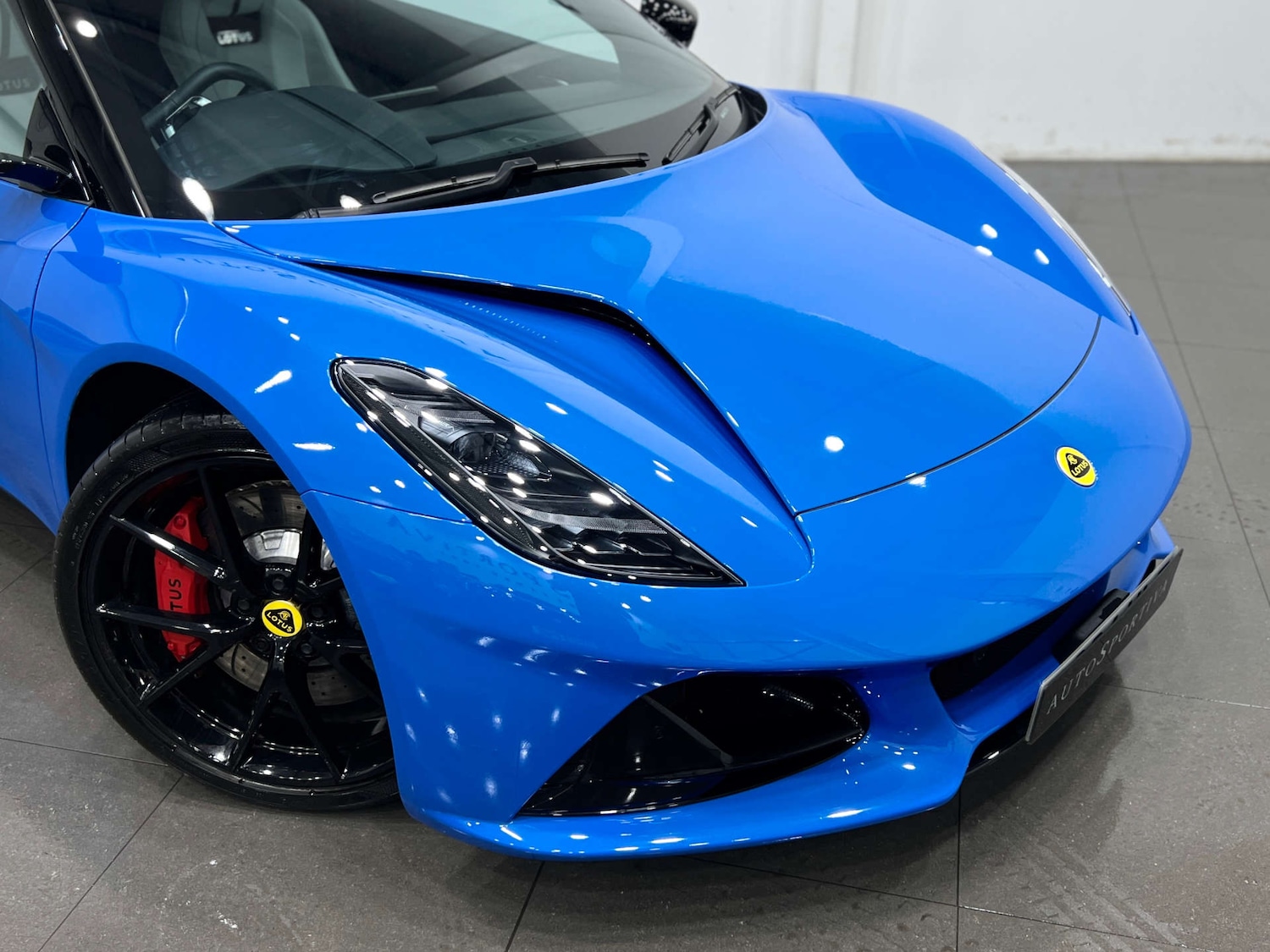 Used Lotus Emira 2024 for sale - 76600926: Photo 32