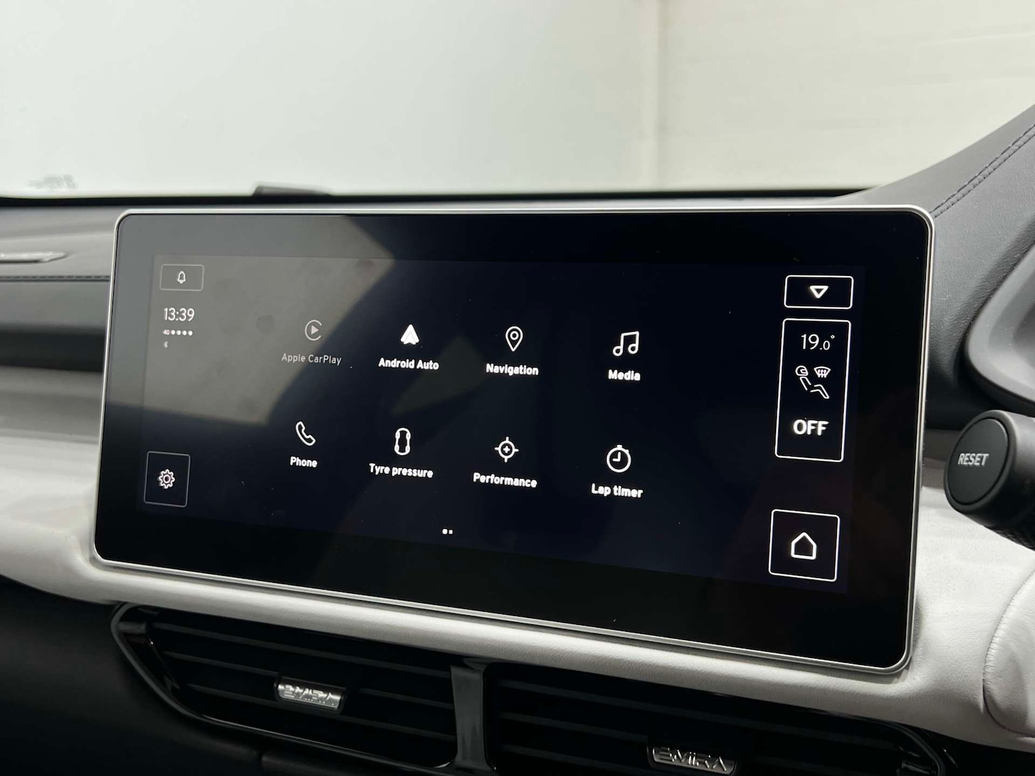 Used Lotus Emira 2024 for sale - 76600926: Photo 46