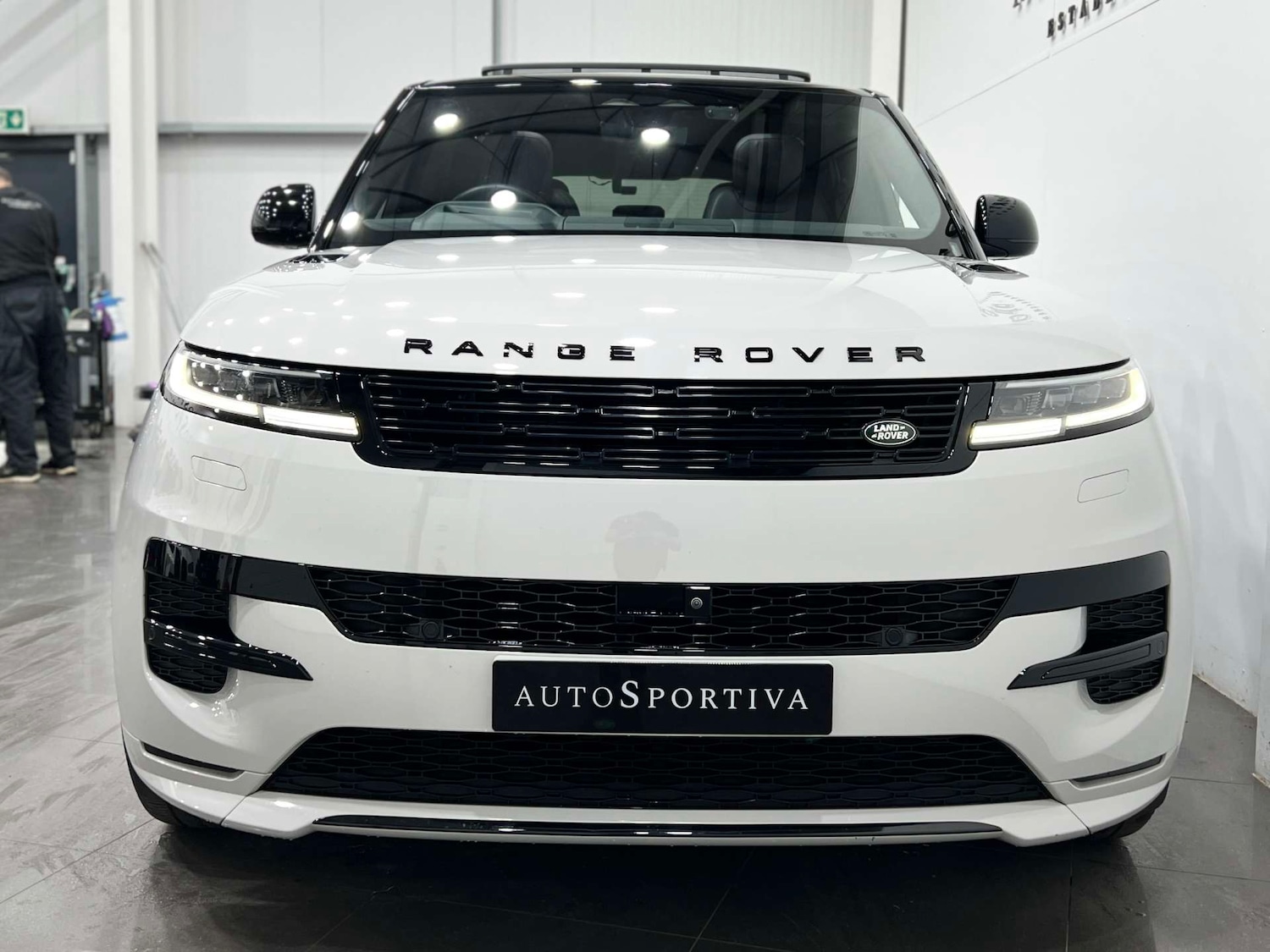 Used Land Rover Range Rover Sport 2023 for sale - 76068156: Photo 8