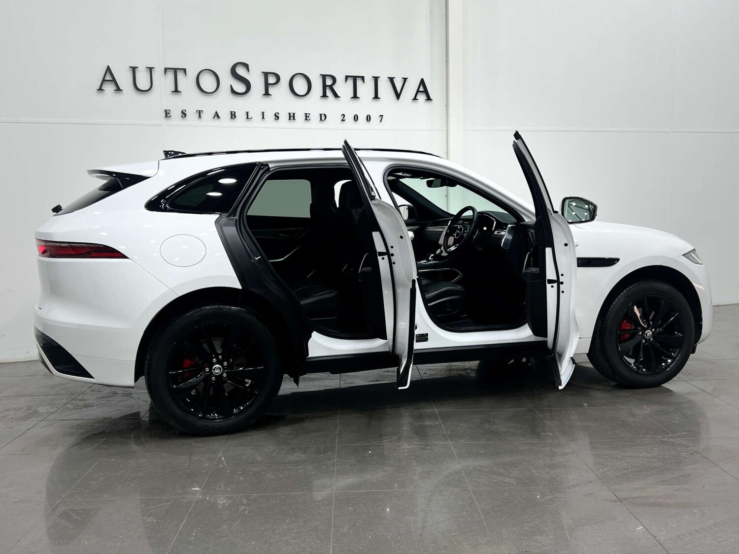 Used Jaguar F-Pace 2024 for sale - 76277563: Photo 15