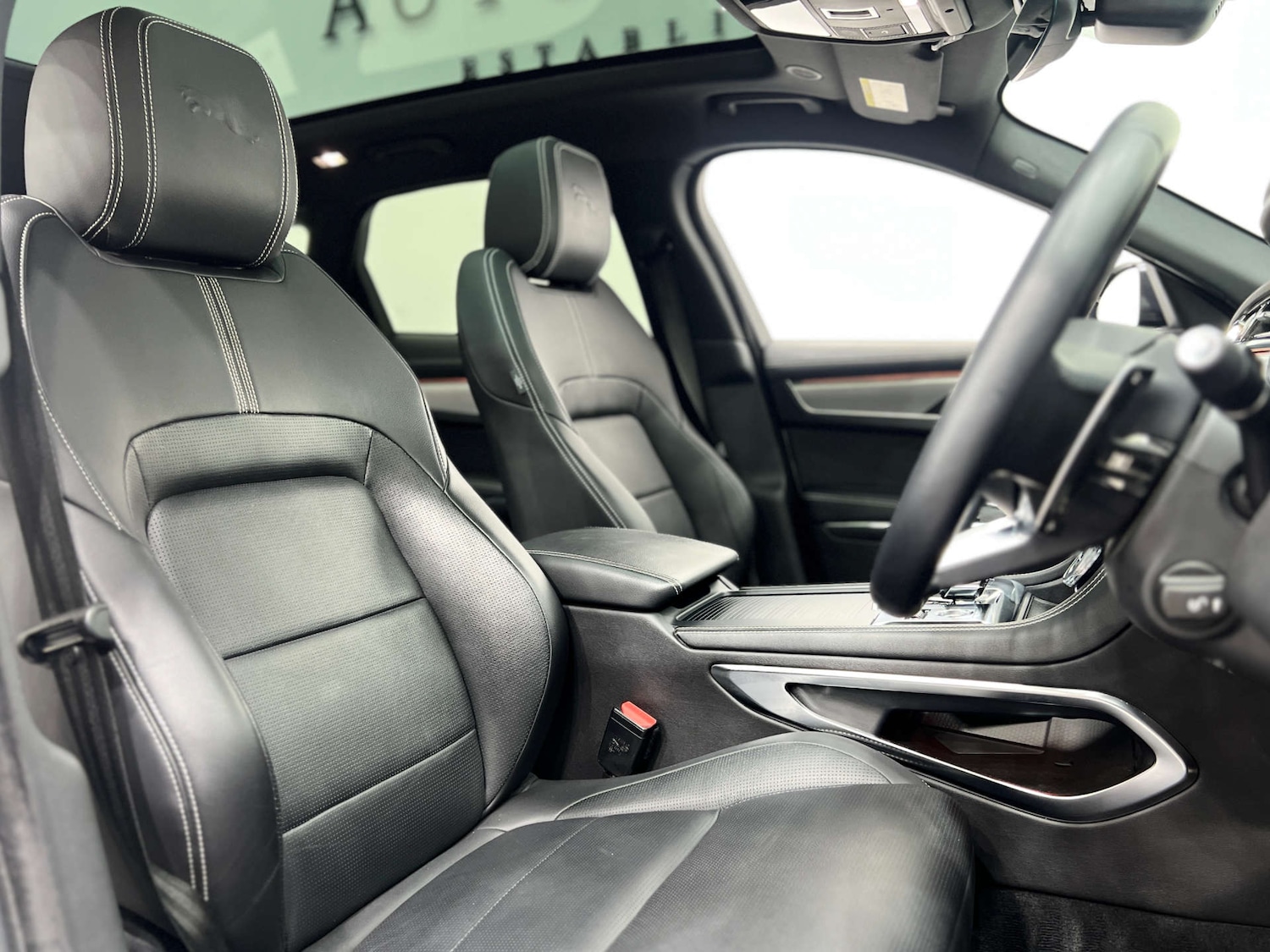 Used Jaguar F-Pace 2024 for sale - 76277563: Photo 16