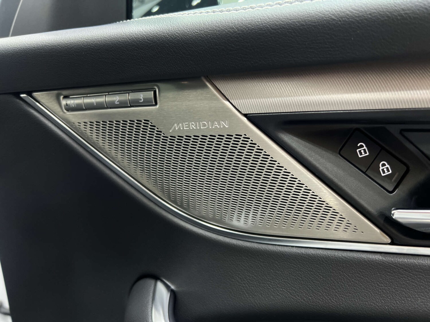 Used Jaguar F-Pace 2024 for sale - 76277563: Photo 33