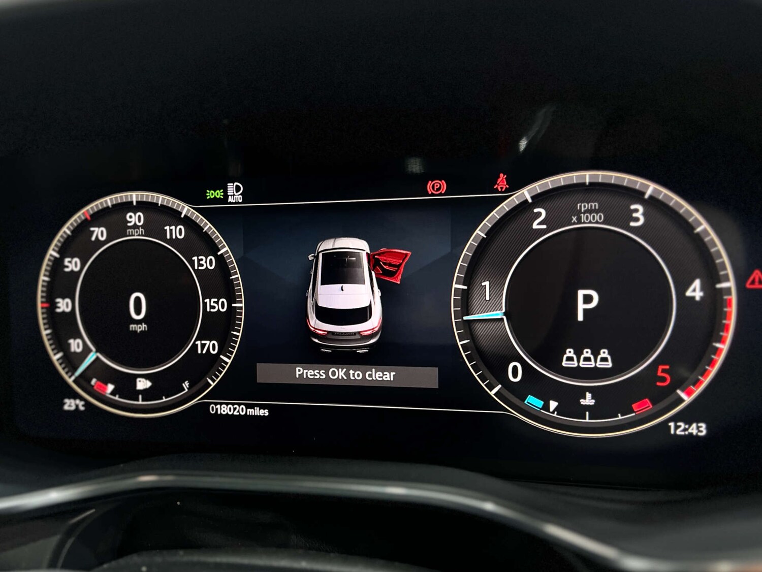 Used Jaguar F-Pace 2024 for sale - 76277563: Photo 37