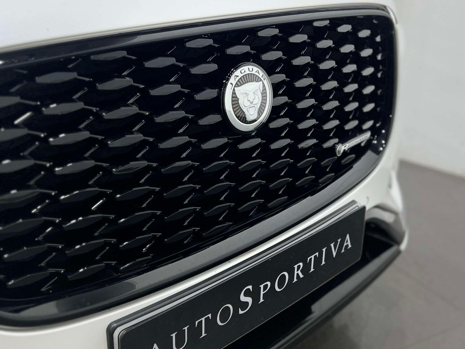 Used Jaguar F-Pace 2024 for sale - 76277563: Photo 44