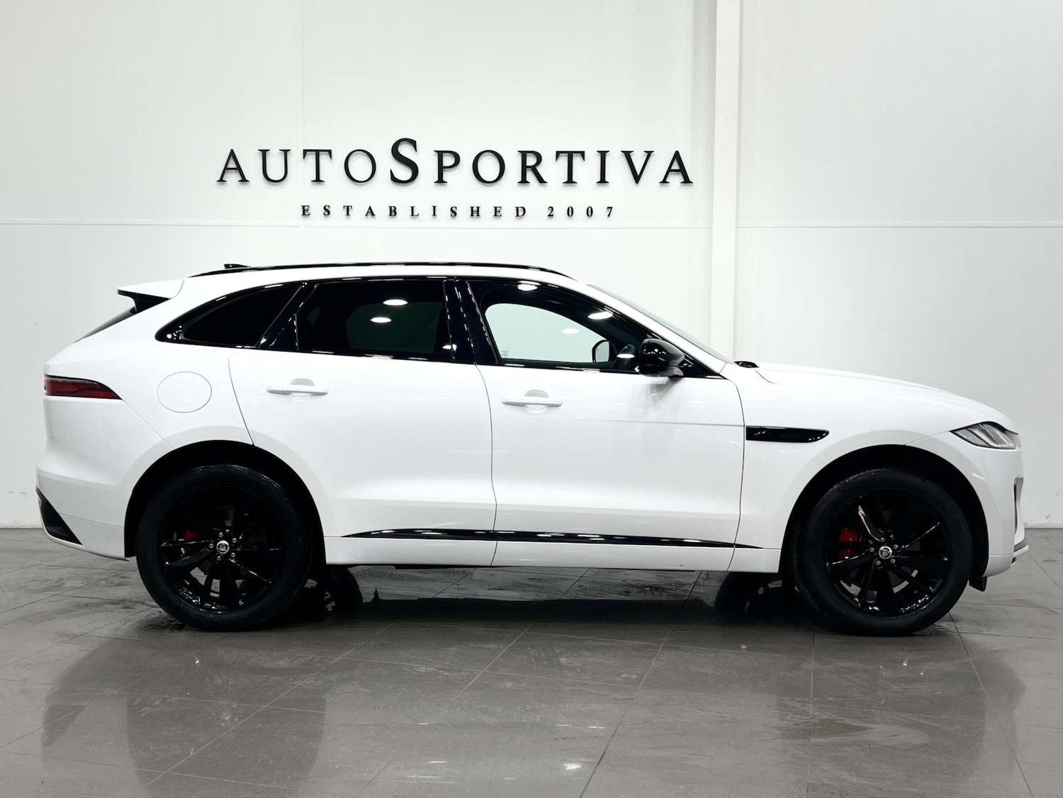 Used Jaguar F-Pace 2024 for sale - 76277563: Photo 6