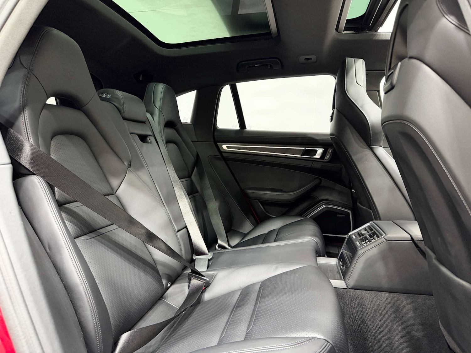 Used Porsche Panamera 2023 for sale - 77833848: Photo 16